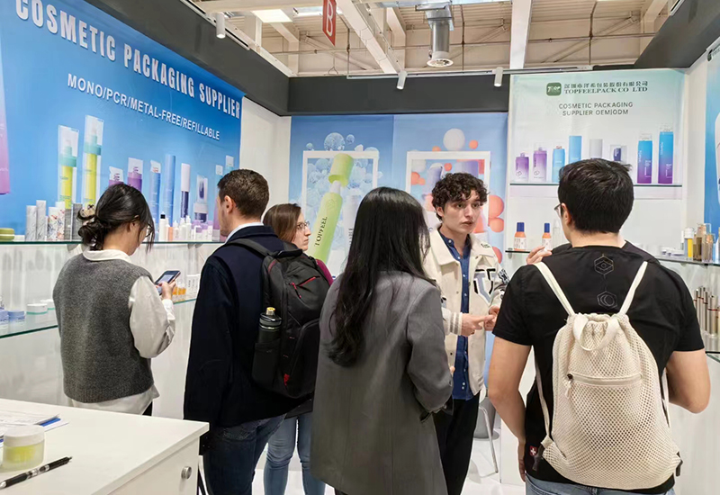Exhibition in Italy (1)
